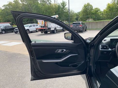 Used 2023 BMW 330i xDrive Sedan image 16