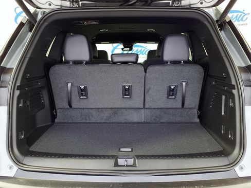 New 2026 GMC Acadia Elevation image 10