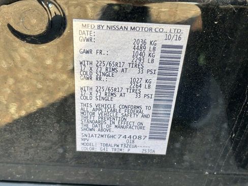 Used 2017 Nissan Rogue S image 34