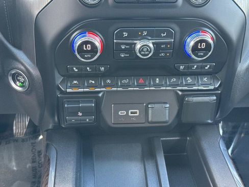 Used 2021 GMC Sierra 1500 Denali w/ Denali Ultimate Package AWD/4WD image 14