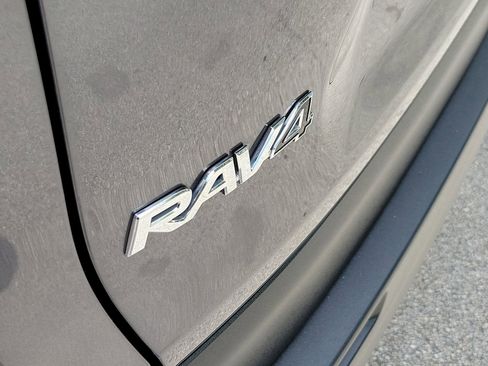 Used 2024 Toyota RAV4 LE FWD image 6