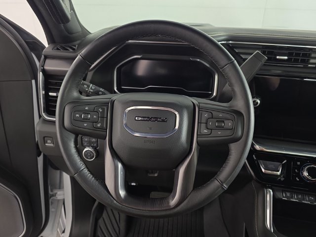 Certified 2025 GMC Sierra 3500 Denali Ultimate AWD/4WD image 18