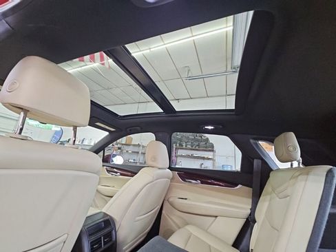 Used 2019 Cadillac XT5 Luxury AWD/4WD image 21