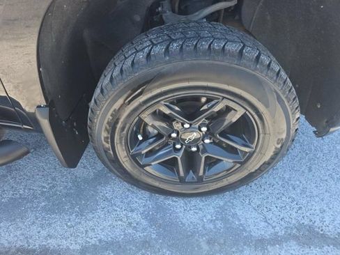 Used 2019 Chevrolet Silverado 1500 LT Trail Boss AWD/4WD image 16