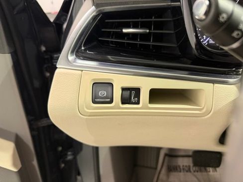 Used 2023 Cadillac XT6 Premium Luxury AWD/4WD image 19