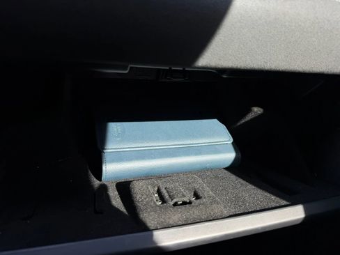 Used 2018 Land Rover Range Rover Evoque Landmark Edition image 33