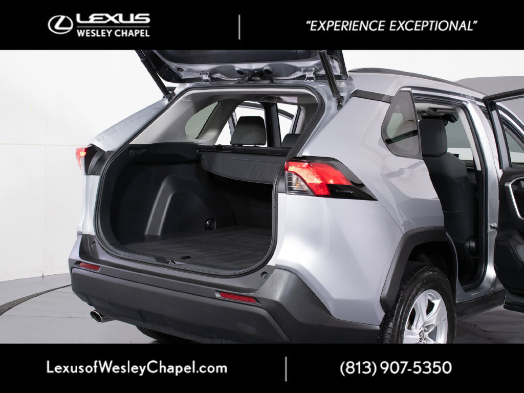 Used 2021 Toyota RAV4 XLE w/ Convenience Package AWD/4WD image 12
