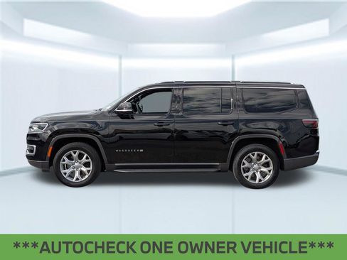 Used 2022 Jeep Wagoneer Series II AWD/4WD image 2