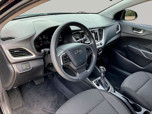 Used 2021 Hyundai Accent SE FWD image 18