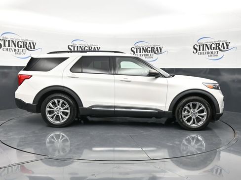 Used 2021 Ford Explorer XLT w/ Equipment Group 202A RWD image 10