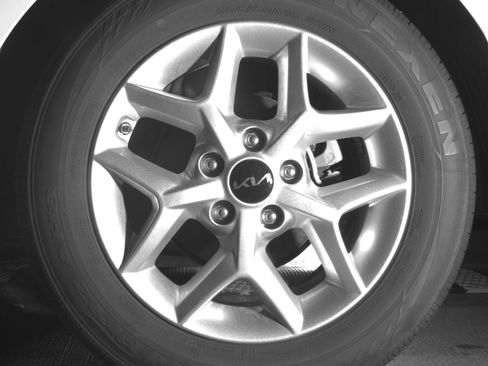 Used 2025 Kia Soul LX w/ LX Technology Package image 14