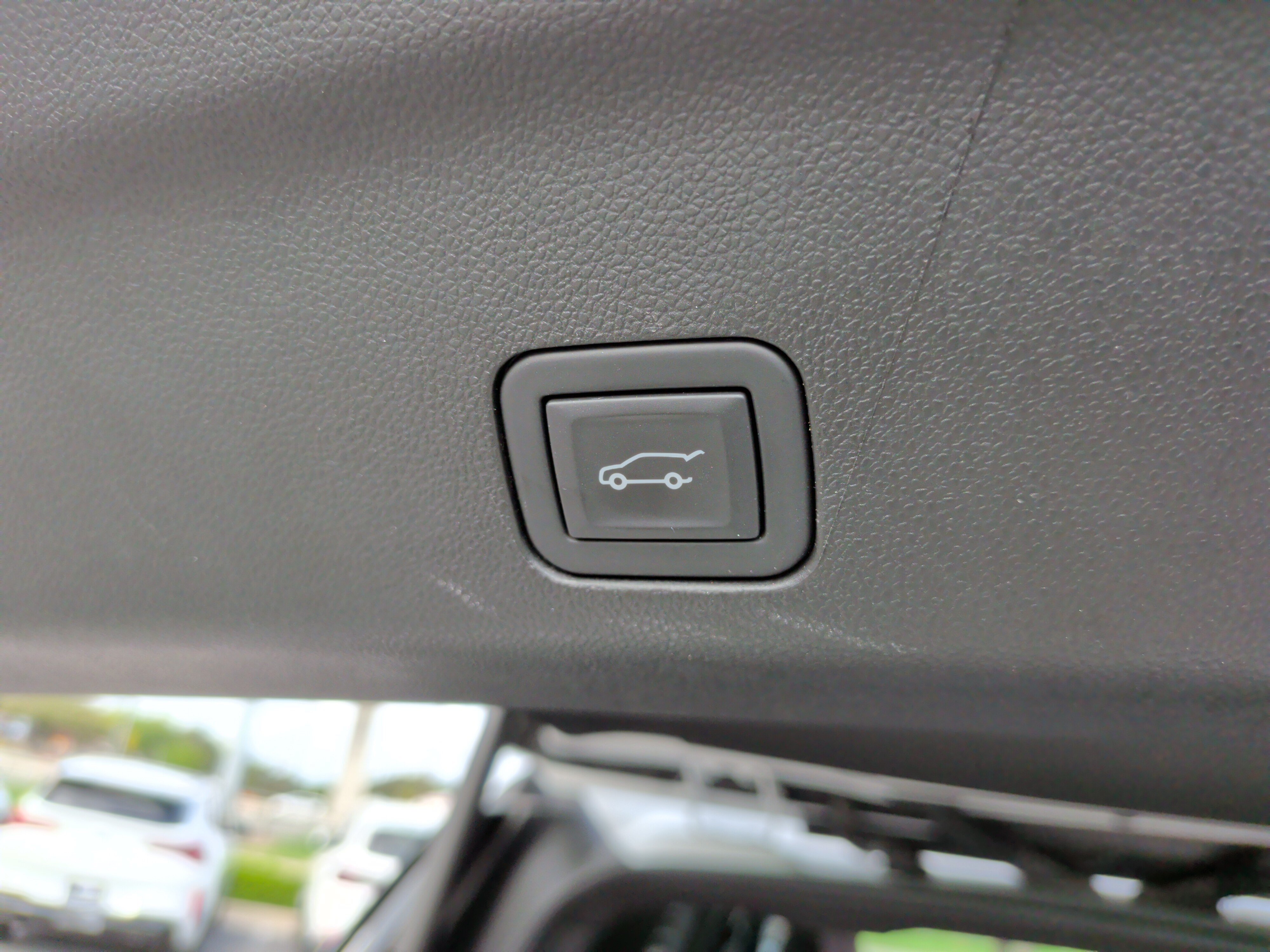 Used 2023 Chevrolet Tahoe LT w/ Luxury Package AWD/4WD image 40