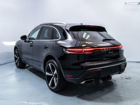 Certified 2026 Porsche Macan AWD/4WD image 3