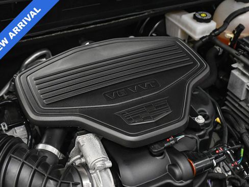 Used 2025 Cadillac XT6 Premium Luxury image 33