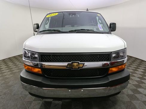 Used 2025 Chevrolet Express 3500 LT w/ LT Preferred Equipment Group RWD image 4