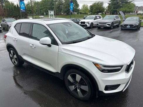 Used 2021 Volvo XC40 T5 Momentum w/ Protection Package Premier AWD/4WD image 14