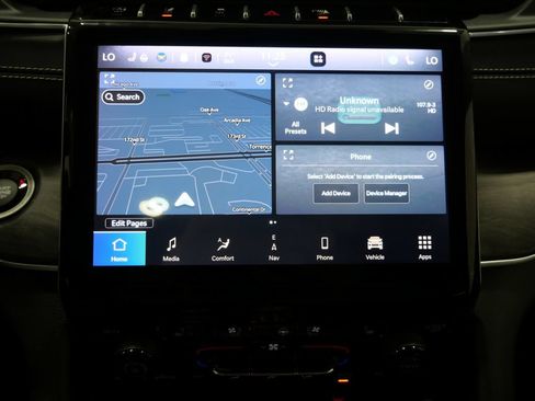 Used 2023 Jeep Grand Cherokee L Limited w/ Luxury Tech Group II AWD/4WD image 22