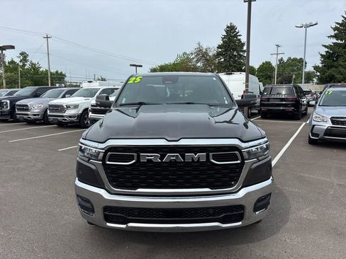 Used 2025 RAM 1500 Big Horn AWD/4WD image 5