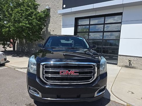 Used 2018 GMC Yukon SLT AWD/4WD image 3