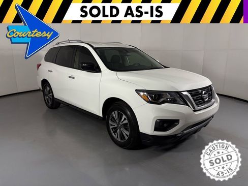 Certified 2017 Nissan Pathfinder SV image 1