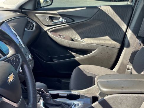 Certified 2023 Chevrolet Malibu LT w/ Driver Confidence Package image 10