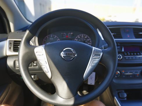 Used 2017 Nissan Sentra SR image 6