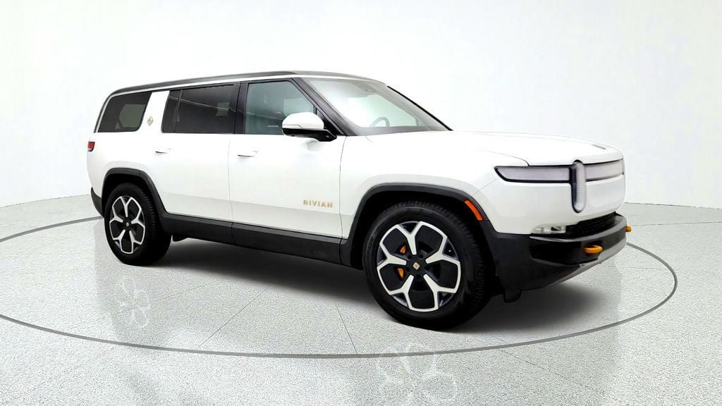 Used 2024 Rivian R1S Adventure Quad AWD/4WD image 3