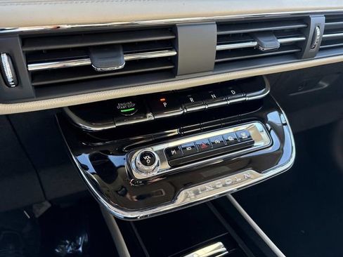 New 2026 Lincoln Corsair Premiere image 28