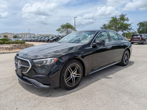 Used 2025 Mercedes-Benz E 350 4MATIC Sedan w/ Winter Package image 8