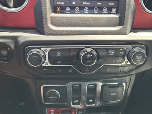 Certified 2020 Jeep Wrangler Rubicon AWD/4WD image 18