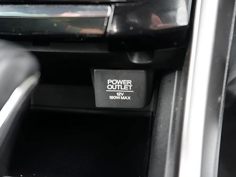 Used 2017 Honda Accord Sport image 31
