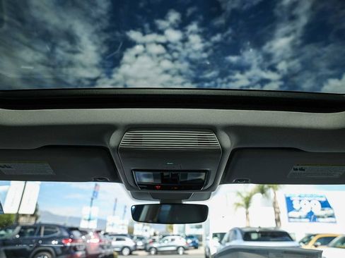 New 2026 Volkswagen Tiguan SE image 23