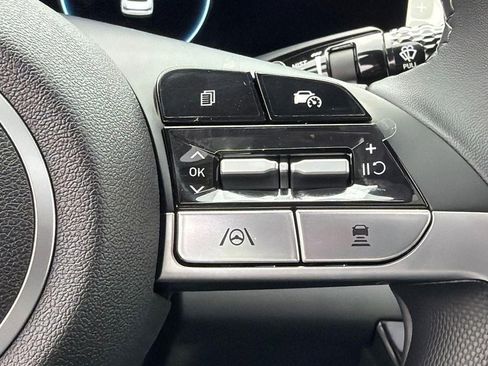 New 2026 Hyundai Elantra Limited FWD image 25