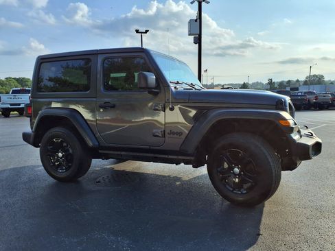 Used 2022 Jeep Wrangler Sport AWD/4WD image 29