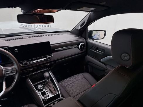 Used 2023 Chevrolet Colorado Z71 w/ Z71 Convenience Package 2 image 25