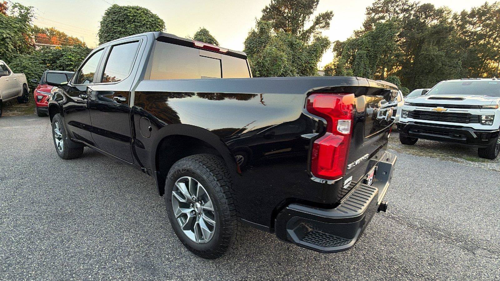New 2026 Chevrolet Silverado 1500 RST w/ RST All Star Premium Package AWD/4WD image 10