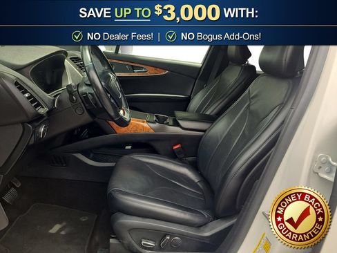 Used 2019 Lincoln Nautilus Reserve FWD image 14