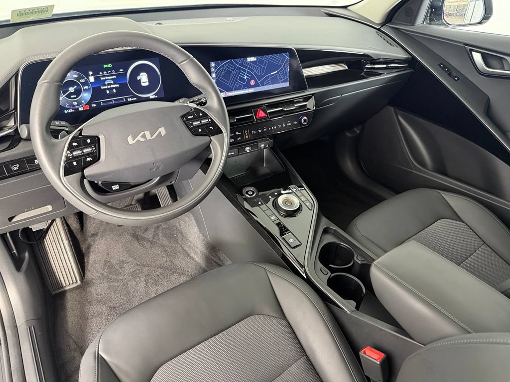 Used 2024 Kia Niro Wind FWD image 12