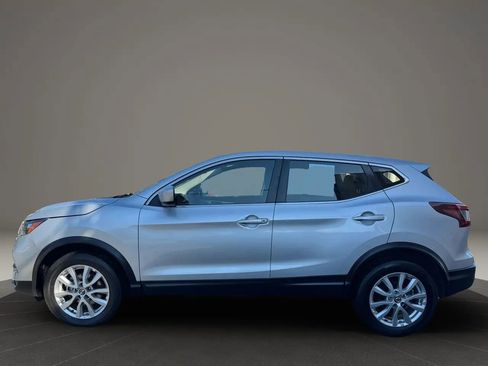 Used 2021 Nissan Rogue Sport S FWD image 2