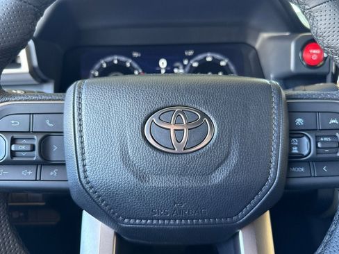 New 2025 Toyota Tacoma TRD Off-Road image 25