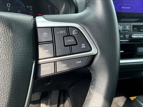 Used 2025 Toyota Grand Highlander FWD image 24