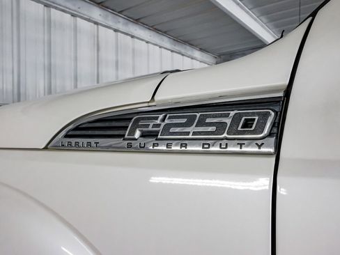 Used 2016 Ford F250 Lariat w/ Lariat Interior Package image 52