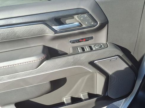 Used 2024 GMC Sierra 1500 AT4X image 19