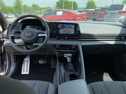 New 2026 Hyundai Elantra Sport FWD image 24