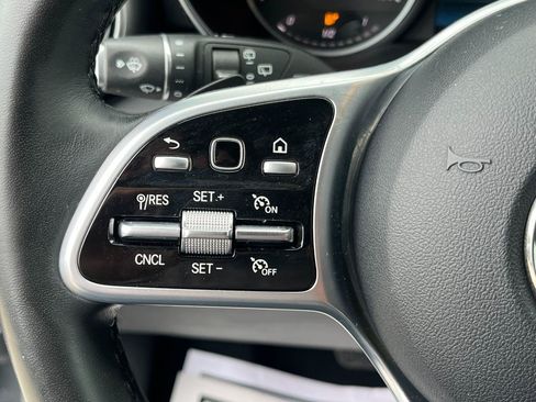 Used 2021 Mercedes-Benz GLC 300 4MATIC w/ Premium Package image 28