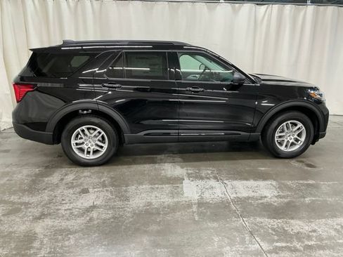 New 2026 Ford Explorer Active AWD/4WD image 2