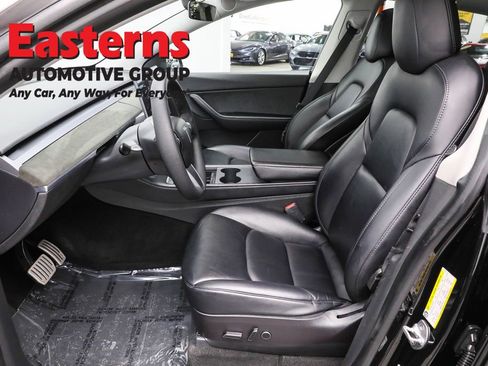 Used 2022 Tesla Model Y Performance image 14