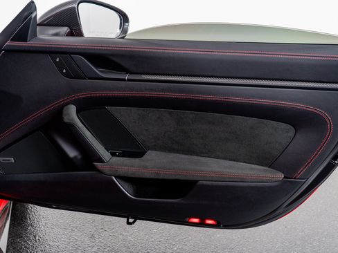 Used 2022 Porsche 911 GT3 image 54