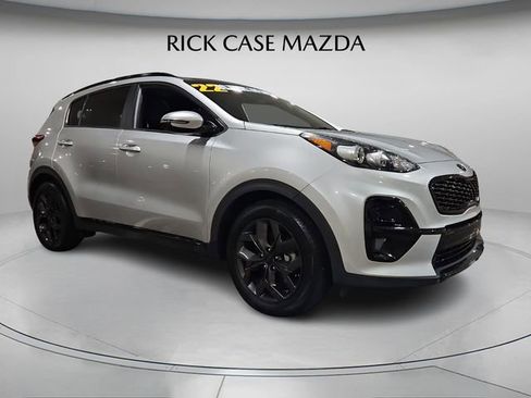 Used 2022 Kia Sportage Nightfall Edition image 9