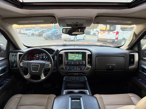 Used 2018 GMC Sierra 1500 Denali w/ Denali Ultimate Package image 30